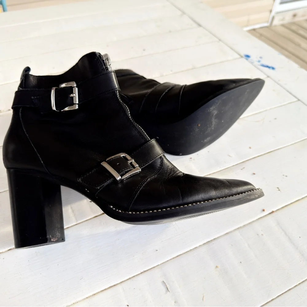Steve Madden Women's Halle Moto Buckle Leather Booties  Sz‎ 9.5